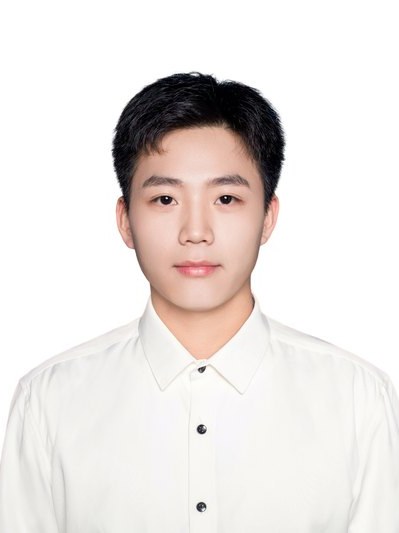 谢智证件照